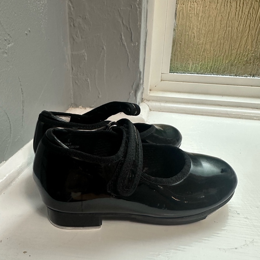 Revolution Black Leather Dress Shoes Classic Design